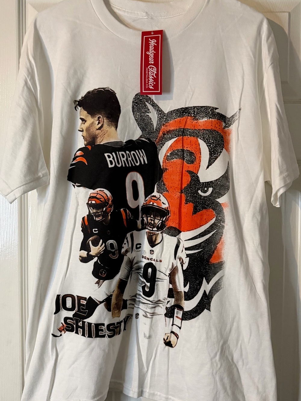 Joe Burrow White Graphic NFL Player Tribute Tee - Men's Shirt